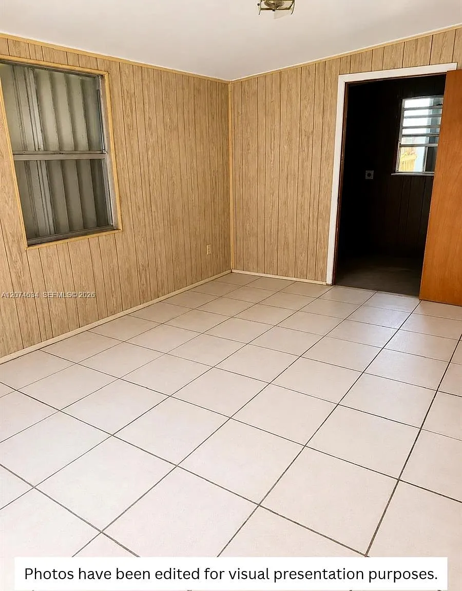 Broward Estates Sec 1 — Photo 4