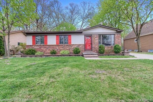 1st image of 43738 Fredericksburg St