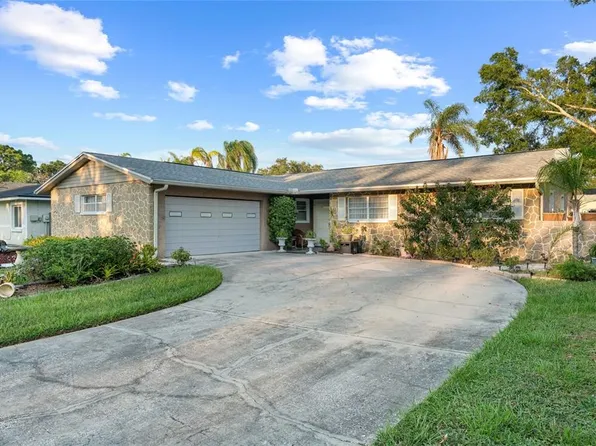 7507 OAKVISTA CIRCLE, TAMPA, FL 33634