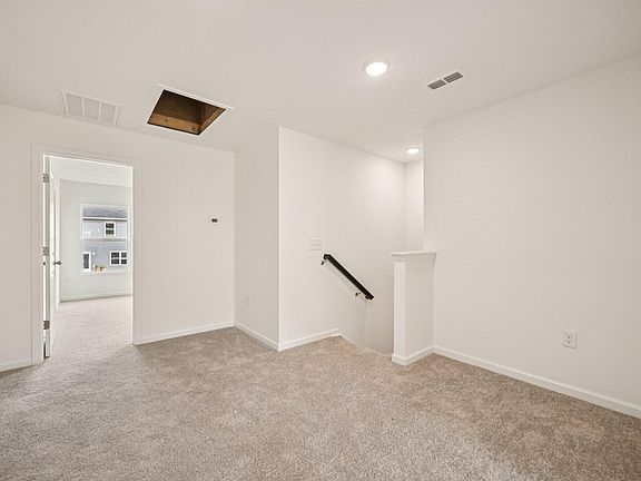 5th image of 610 Rosy Ct #329