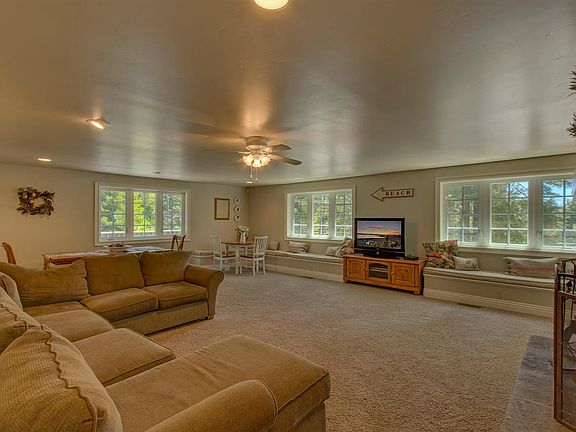 4th image of 1530 Washoe Way