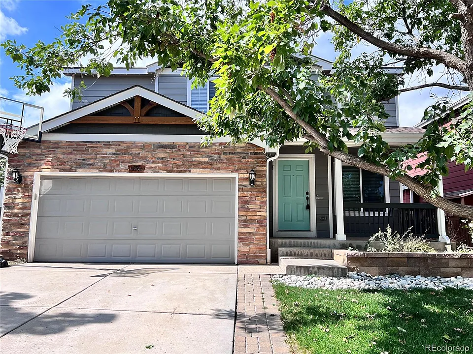 9745 Gatesbury Cir