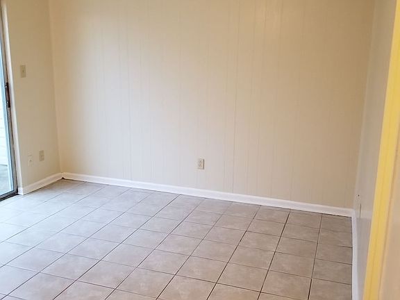 2nd image of 3247 Redgrove Ct