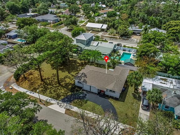 Oversized corner lot