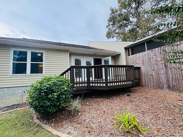 7361 Hollis St — Photo 44