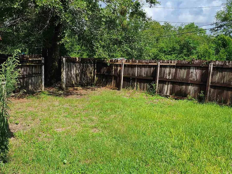 7924 Deborah Dr — Photo 12