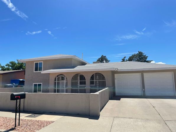 5521 Sabrosa Dr NE