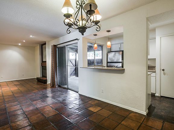 3rd image of 5130 Amesbury Dr APT 102
