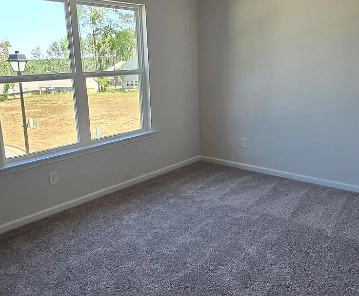 380 Bud St — Photo 18