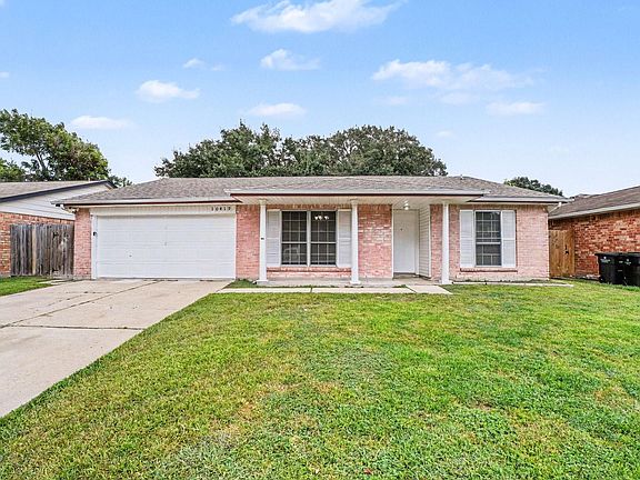 2nd image of 10419 Gulfstream Ln