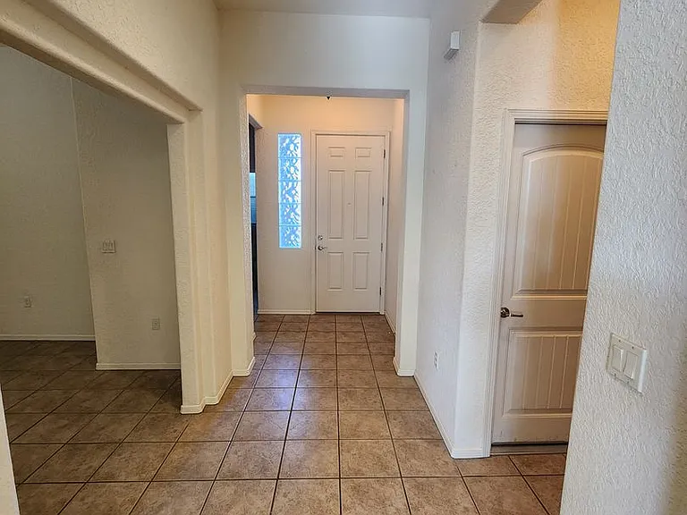 2409 Cortina Mnr — Photo 5