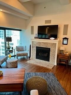 4th image of 1101 Walnut St Unit 709