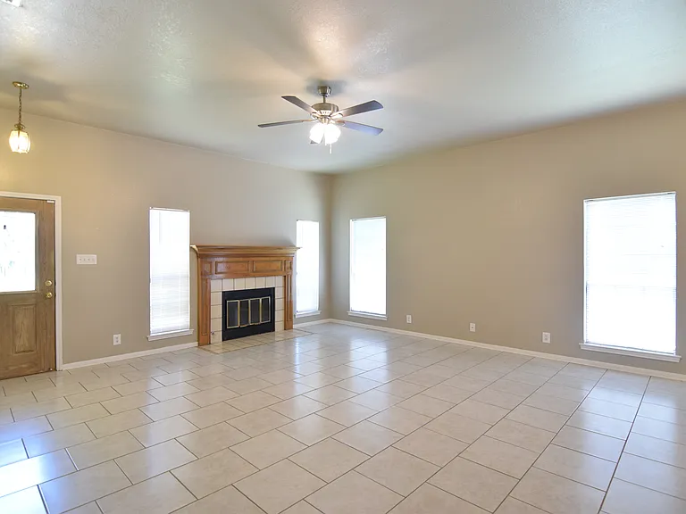 4514 Lone Star Trl — Photo 7