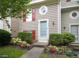 1590 Woodcrest Dr, Reston, VA 20194