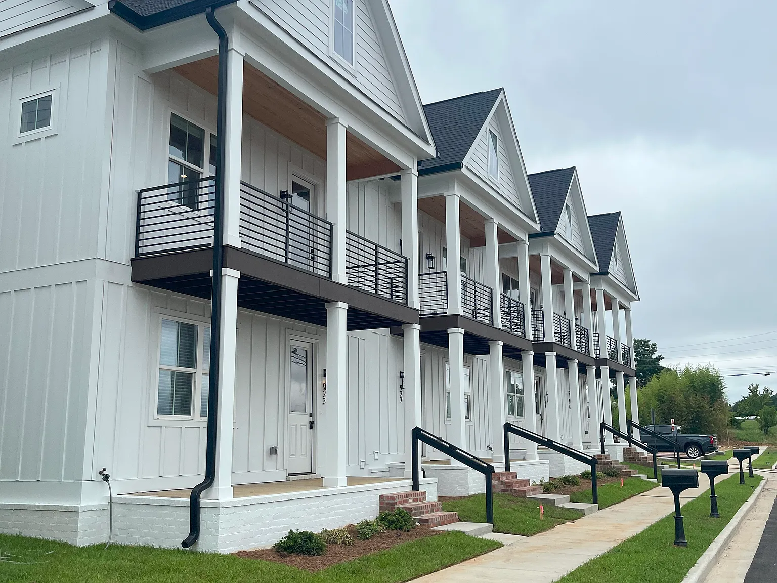 Parkside Townhomes — photo 8