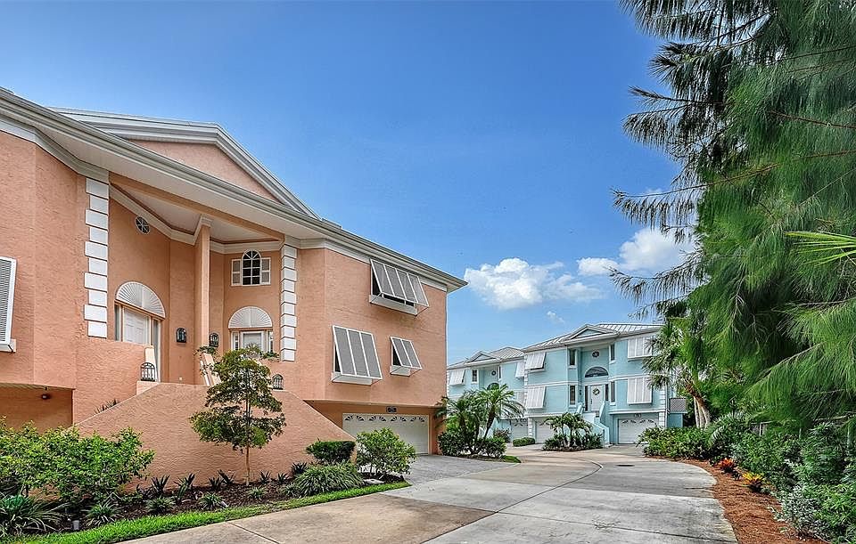 1st image of 3942 HAMILTON CLUB CIRCLE #13