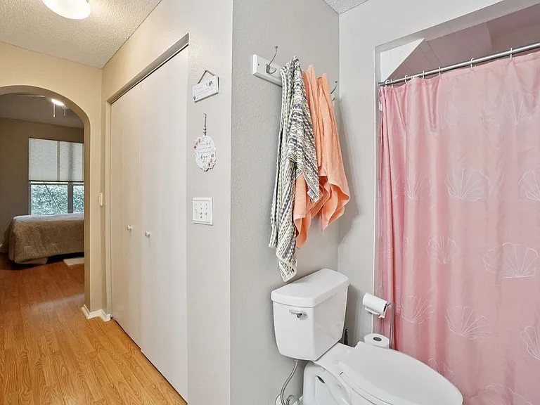 2243 Andover Cir — Photo 28