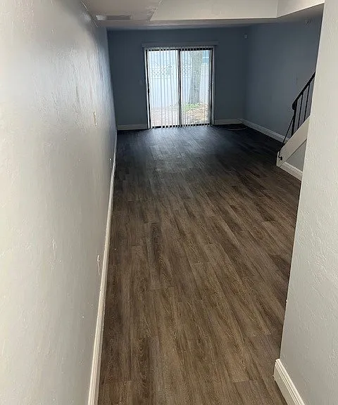 1115 SW 2nd Ct #3 — Photo 2