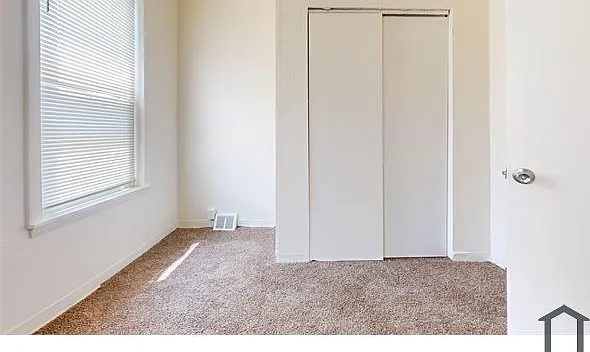 5427 Delancey St — Photo 12