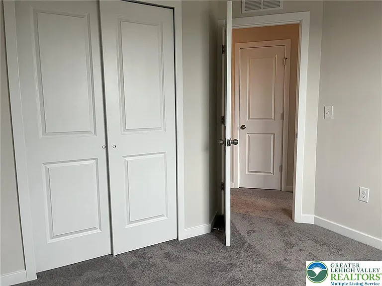 7620 Clayton Ave — Photo 17