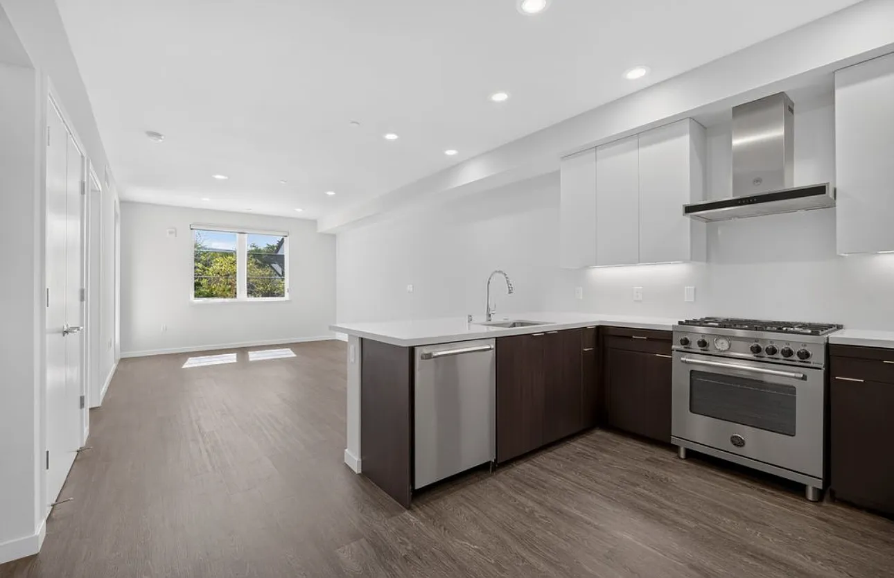 1 bed, 750 sqft, $3,500 — Photo 2