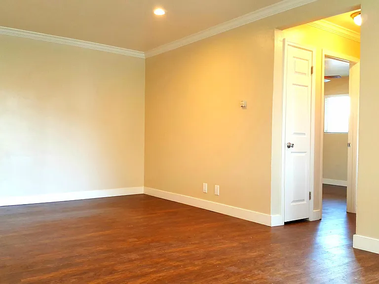 602 Hopkins Ave #602 — Photo 6