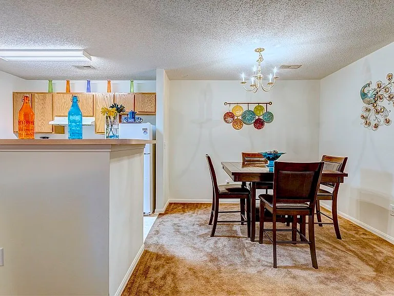 Miller Town Apartments — Photo 6