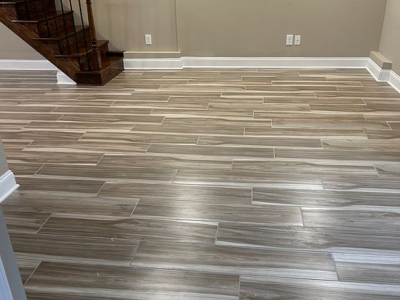 5th image of 2536 Wildwood Rd #R