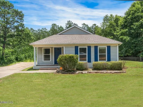 19286 E Clairmonte St, Saucier, MS 39574