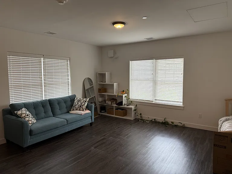 64 Park Ave #2G — Photo 4