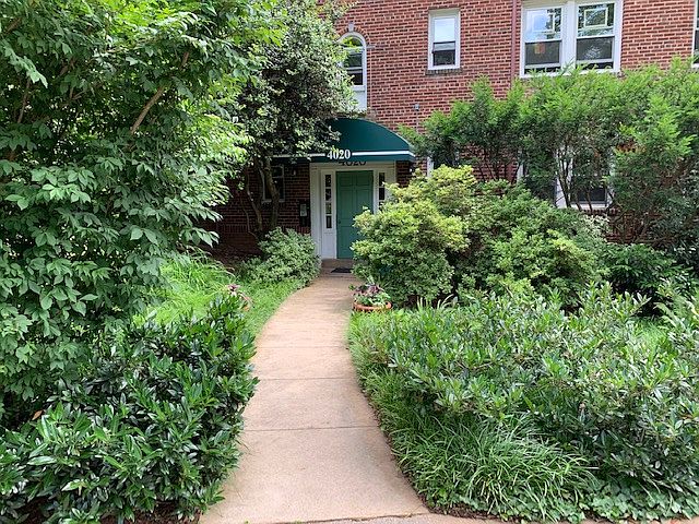 Building entryway