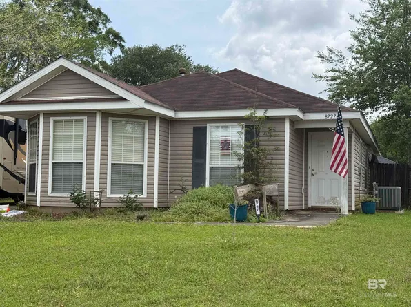8727 Terrell Ct S, Mobile, AL 36695