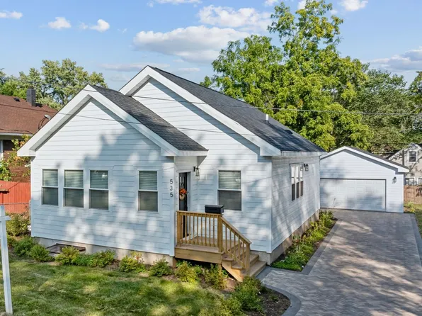 535 Ashland Ave, Elgin, IL 60123