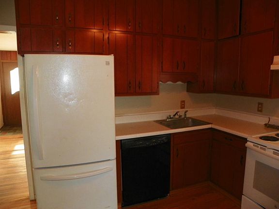 5th image of 2211 N Grand Ave Lot 3