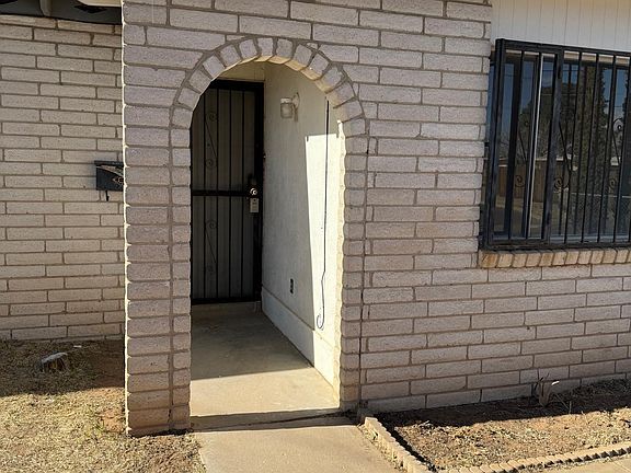 2nd image of 10451 Hodges Cir