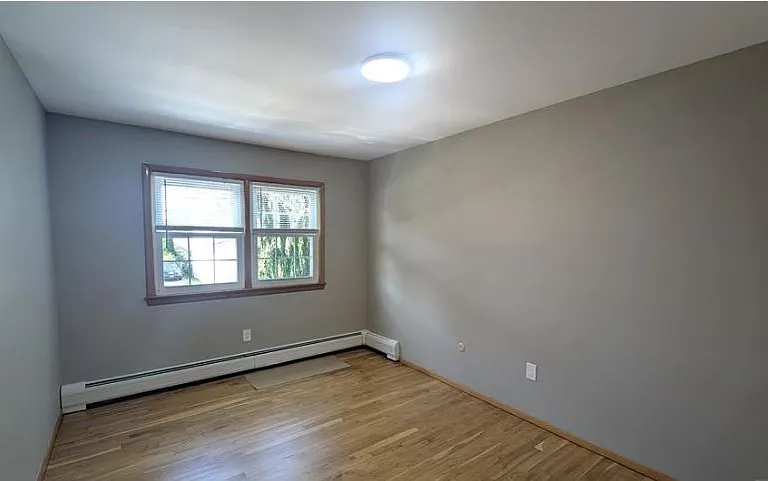 33 Kossuth St #1 — Photo 9