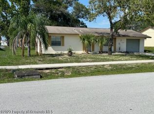 5370 Springwood Rd, Spring Hill, FL 34609