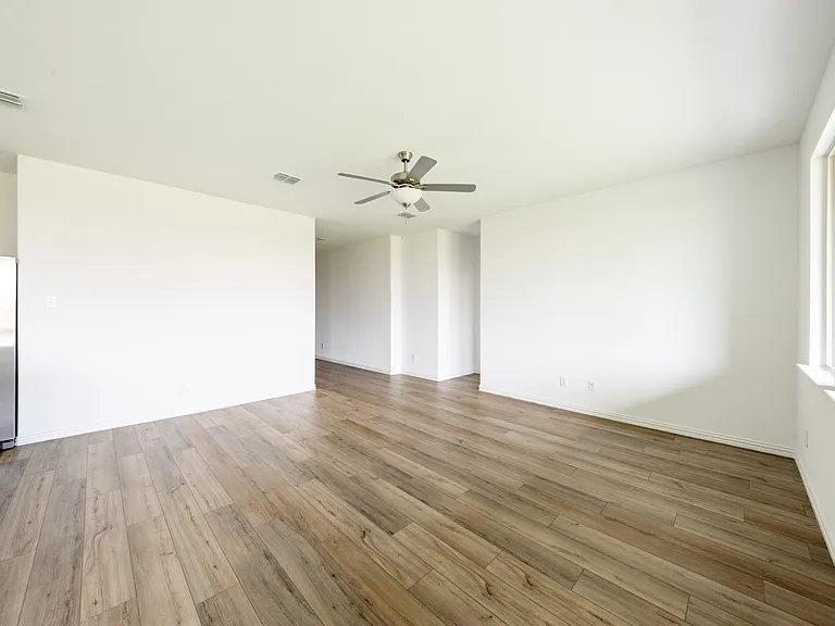 138 Jenkinson Dr — Photo 21