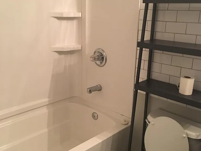 117 Brookfall Dr — Photo 8