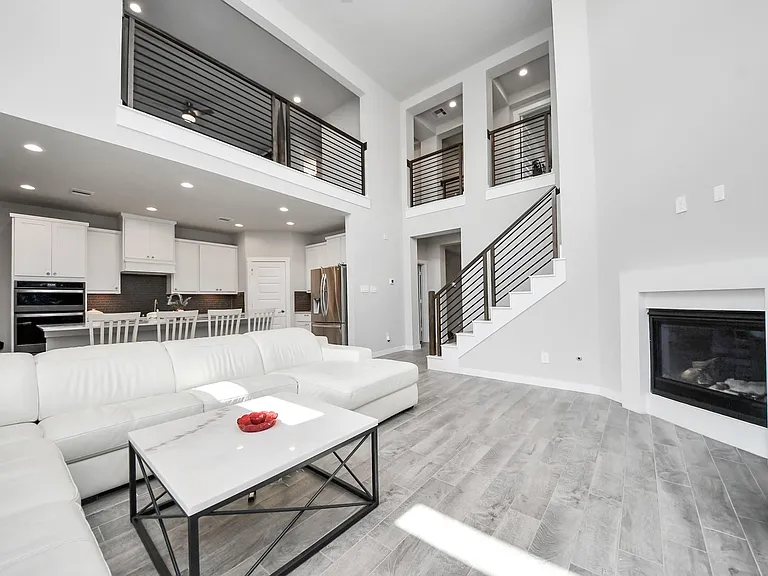 3815 Favor Forest Ct — Photo 9