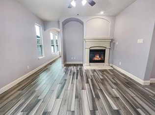 1244 Charleston Ln, Aubrey, TX 76227