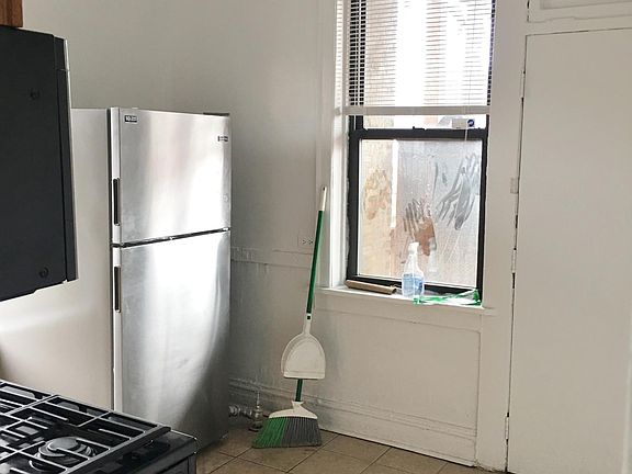 4th image of 6409 N Glenwood Ave