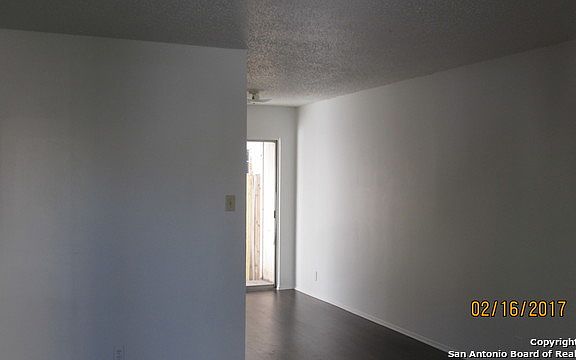 4th image of 1640 W Woodlawn Ave APT 6