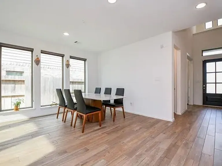 10423 Mira Terace Trl — Photo 12