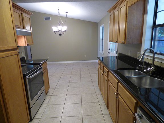 5th image of 213 Calypso Ln