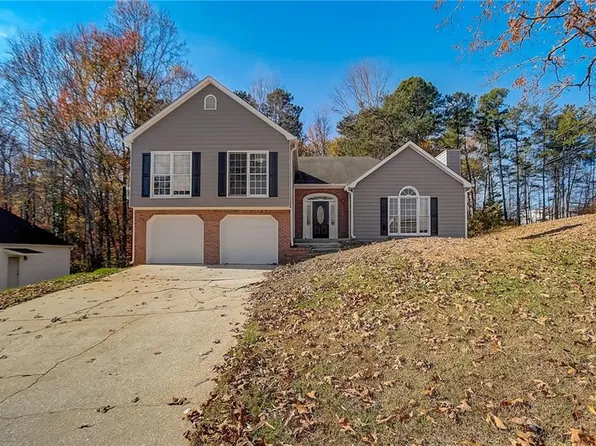 1767 Fairfax Dr, Lithia Springs, GA 30122