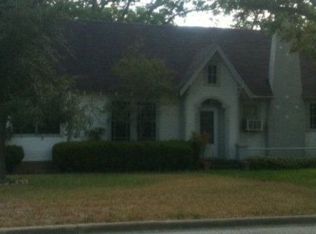 906 N Avenue G, Shiner, TX 77984