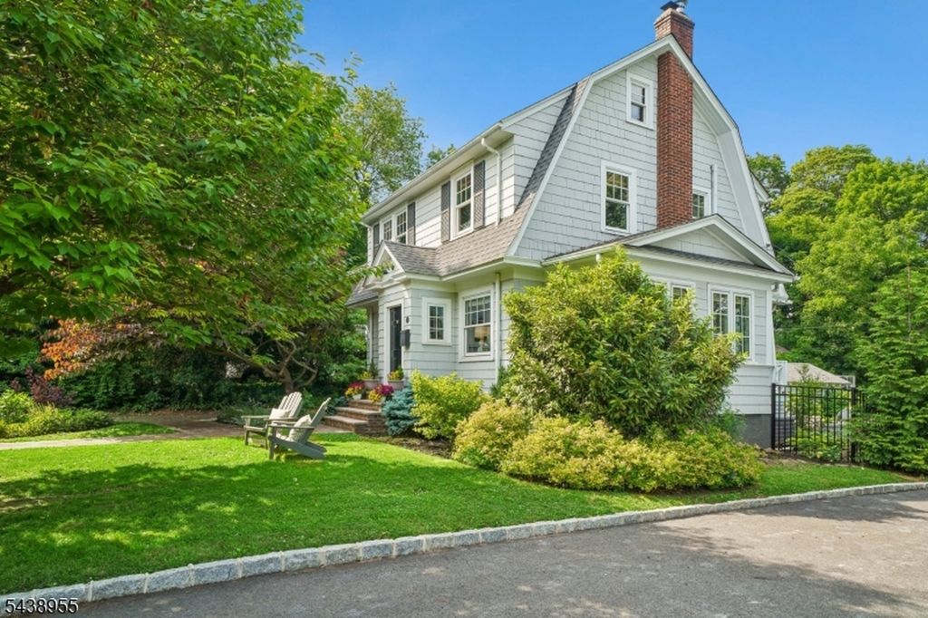 20 Euclid Pl, Montclair, NJ - View 2