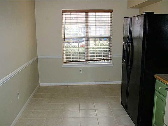 5th image of 4681 Greenlaw Dr