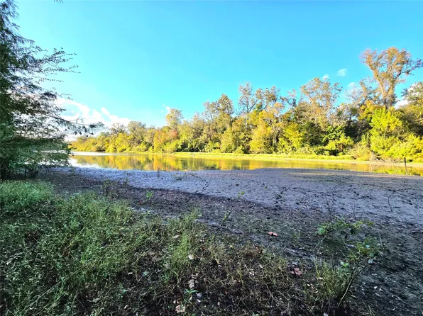 2167 County Rd, Cleveland, TX 77327